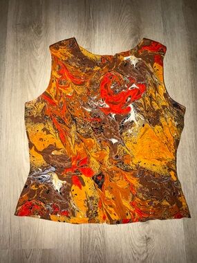 Sleeveless Marble-Print Tank Top in Orange & Brown